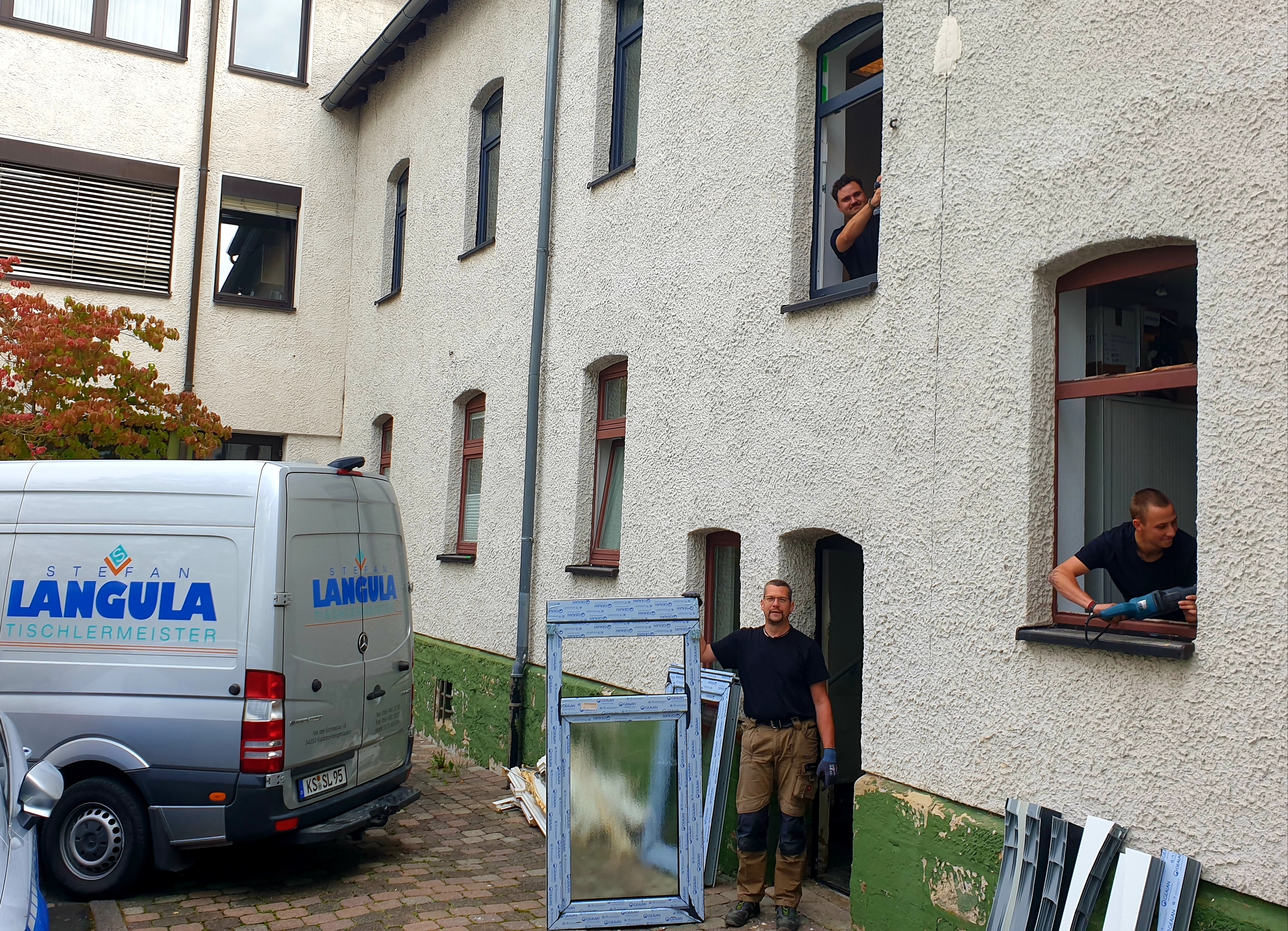 Einbau Fenster im Altbau des Rathauses