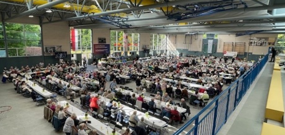 Kreisseniorentag 2025 auf der Jugendburg Sensenstein