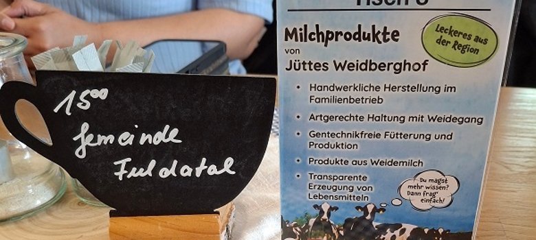 Mit leckerem Kaffee und Kuchen konnte die erfolgreiche Route beendet werden. Mit leckerem Kaffee und Kuchen konnte die erfolgreiche Route beendet werden.