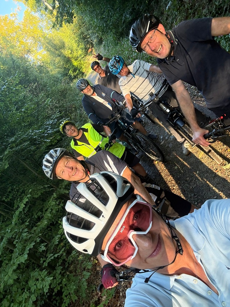 Die Fahrradtruppe unterwegs