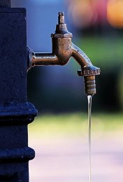 Wasserhahn Natur